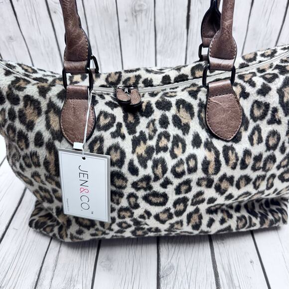 NWT JEN & CO River Faux Fur Weekender - Picture 4 of 5